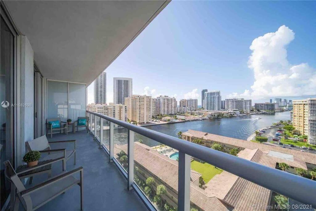 Beachwalk 1B-1B Apmt Amazing View 12A Халландейл-Бич Экстерьер фото